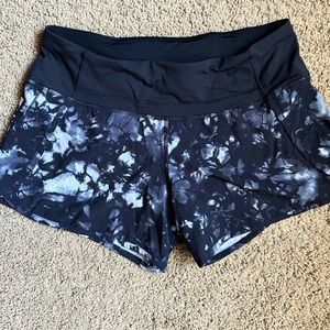 Lululemon speed up short 4” inseam Size 6
